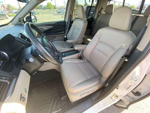 Used 2023 Honda Ridgeline RTL image 11