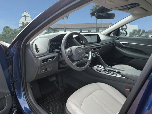 Used 2022 Hyundai Sonata Limited w/ Cargo Package image 17