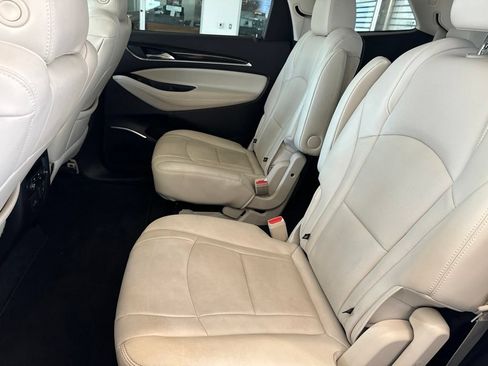 Used 2023 Buick Enclave Premium w/ Experience Buick Package FWD image 7