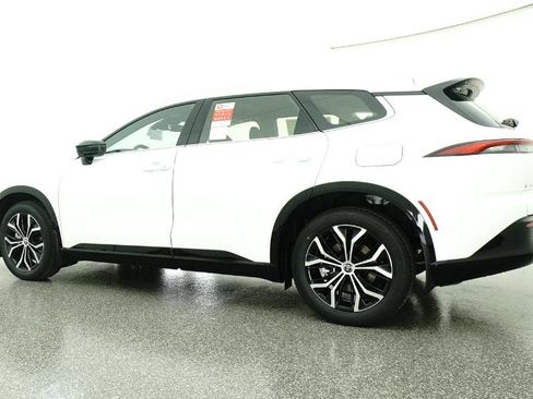 New 2025 Toyota Crown Signia image 82