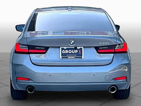 Used 2024 BMW 330i Sedan w/ Premium Package RWD image 4