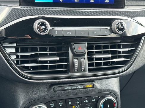 Used 2025 Ford Escape ST-Line image 20