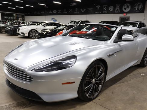 Used 2013 Aston Martin DB9 Volante image 2