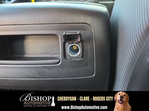 Used 2015 GMC Sierra 1500 SLT w/ All-Terrain Package AWD/4WD image 19
