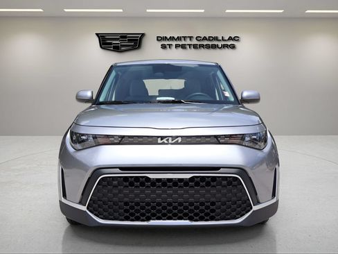 Used 2025 Kia Soul LX w/ LX Technology Package FWD image 8