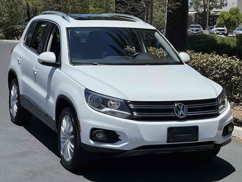 Used 2015 Volkswagen Tiguan SEL FWD image 18