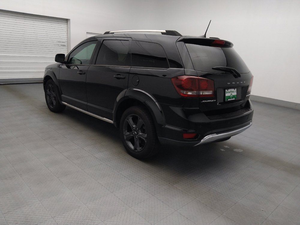 Used 2018 Dodge Journey Crossroad w/ Nav & Sun Group FWD image 3