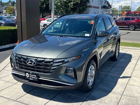 Certified 2022 Hyundai Tucson SEL w/ Cargo Package AWD/4WD image 3