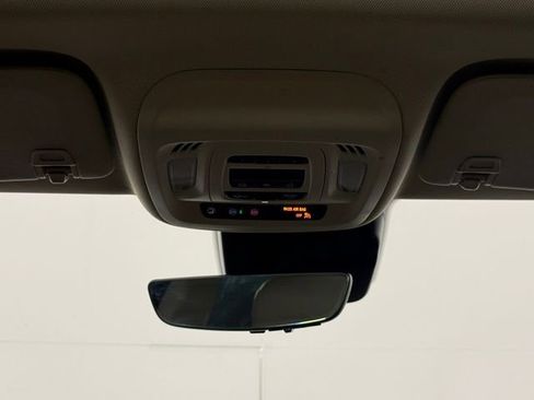 Used 2023 Buick Envision Avenir FWD image 28
