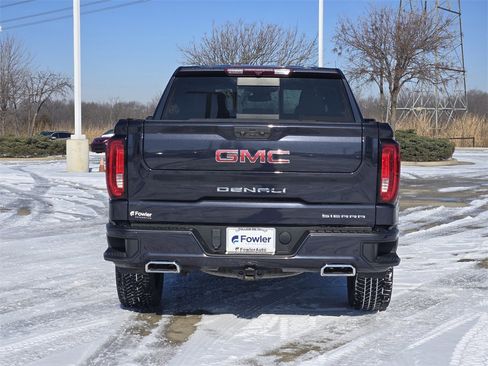 Used 2022 GMC Sierra 1500 Denali image 6