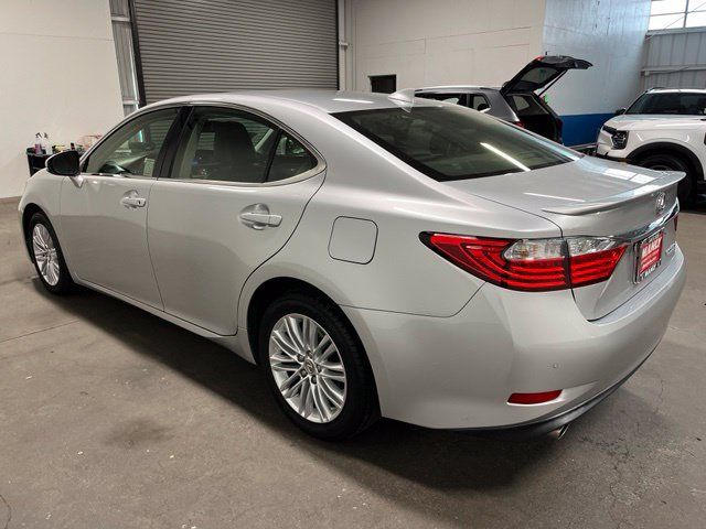 Used 2015 Lexus ES 350 w/ Premium Package FWD image 5