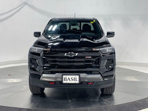 Used 2023 Chevrolet Colorado Z71 w/ Z71 Convenience Package 2 image 9