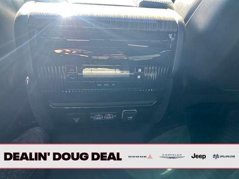 Used 2022 Jeep Wagoneer Series II w/ Premium Group I image 31