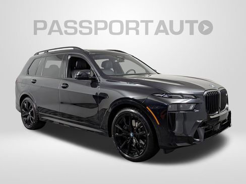 Used 2026 BMW X7 M60i image 8