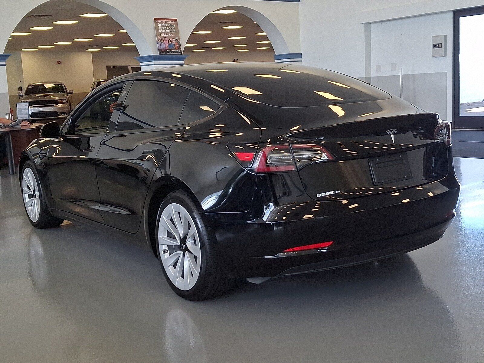 Used 2021 Tesla Model 3 Standard Range Plus RWD image 4