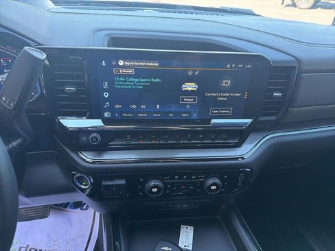 Used 2025 Chevrolet Silverado 2500 ZR2 w/ Technology Package AWD/4WD image 25