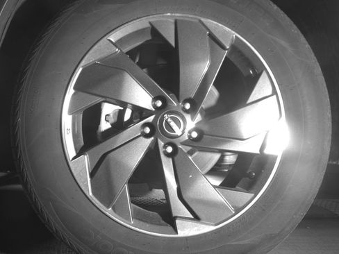 Used 2025 Nissan Rogue SV image 12