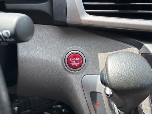 Used 2016 Honda Odyssey EX image 18