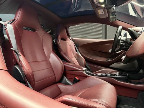 Used 2020 McLaren GT RWD image 17