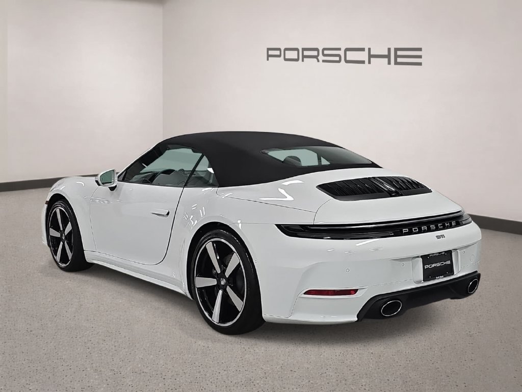 Used 2026 Porsche 911 Carrera RWD image 3