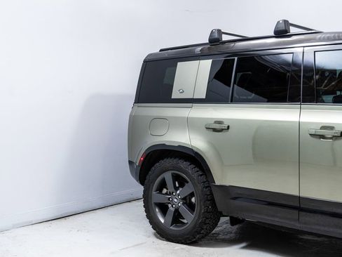 Used 2023 Land Rover Defender 110 X-Dynamic SE AWD/4WD image 11
