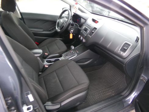 Used 2016 Kia Forte LX FWD image 12