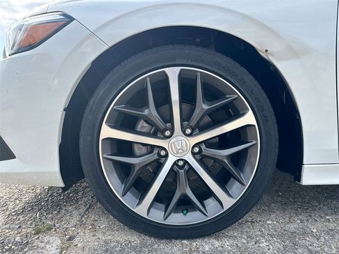 Used 2022 Honda Civic Touring image 12