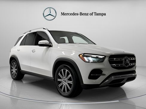 Certified 2025 Mercedes-Benz GLE 450 4MATIC image 8