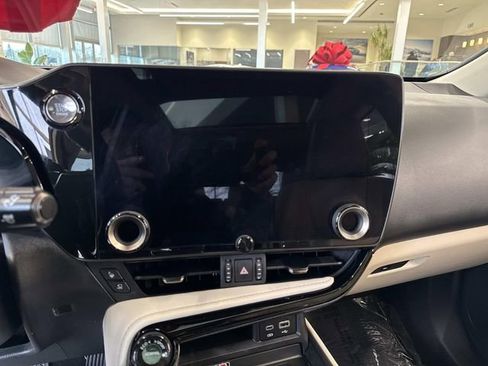 Certified 2025 Lexus NX 350 AWD w/ Cold Area Package image 22
