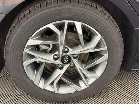 Used 2023 Hyundai Sonata SEL w/ Convenience Package FWD image 12