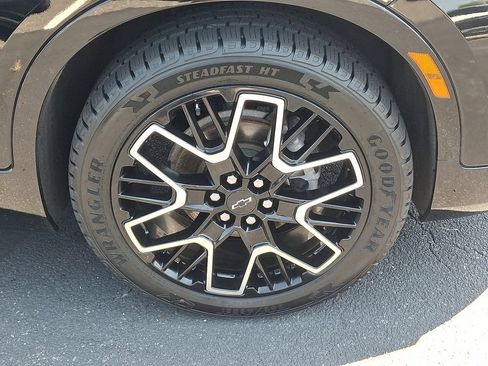 Certified 2023 Chevrolet Blazer RS w/ Driver Confidence II Package AWD/4WD image 8