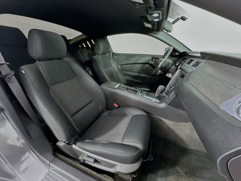 Used 2014 Ford Mustang Coupe image 24