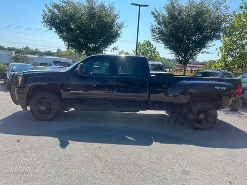 Used 2012 GMC Sierra 3500 SLE w/ SLE Preferred Package AWD/4WD image 8