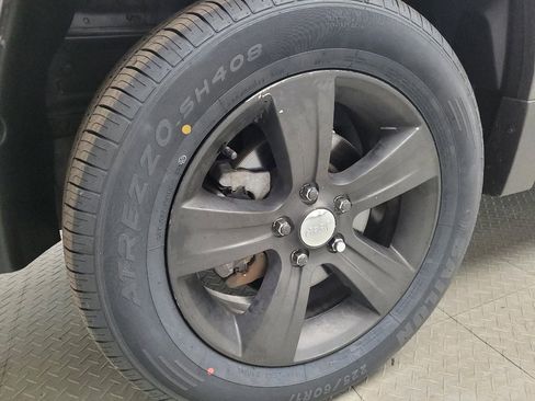 Used 2017 Jeep Patriot High Altitude AWD/4WD image 31