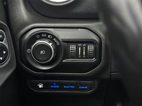 Used 2021 Jeep Wrangler Unlimited Rubicon 4xe w/ Steel Bumper Group image 46