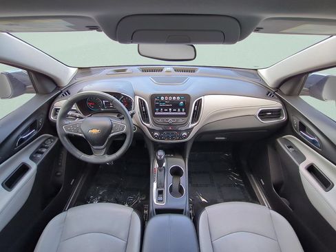 Used 2018 Chevrolet Equinox Premier FWD image 11