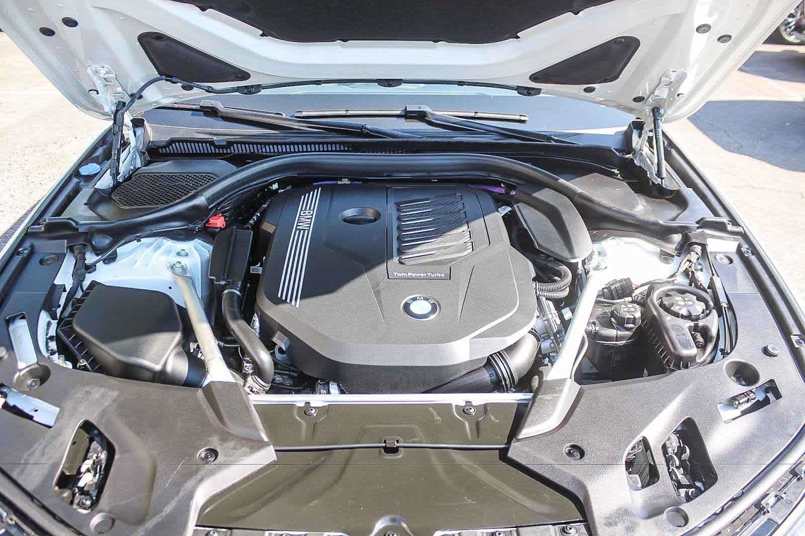 Used 2023 BMW 540i w/ M Sport Package RWD image 27