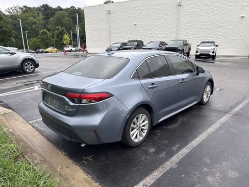 Used 2023 Toyota Corolla XLE FWD image 7