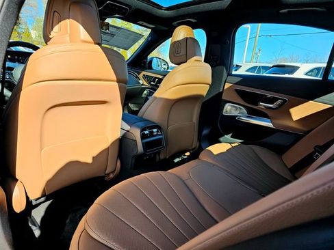 New 2026 Mercedes-Benz E 350 4MATIC Sedan image 23