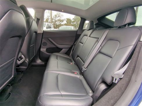 Used 2023 Tesla Model Y Long Range image 16