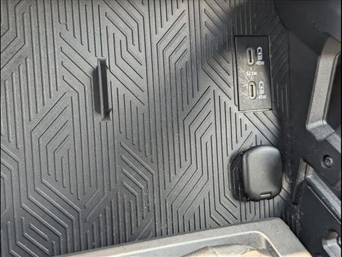 Used 2024 Toyota Tacoma SR AWD/4WD image 14