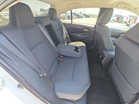 Used 2021 Toyota Corolla LE w/ Carpet Mat Package (TMS) FWD image 26