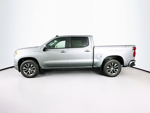 Used 2023 Chevrolet Silverado 1500 LT AWD/4WD image 4