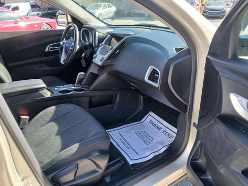 Used 2015 Chevrolet Equinox LT w/ Driver Convenience Package image 10