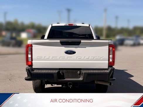 Used 2024 Ford F250 XL w/ XL Driver Assist Package AWD/4WD image 4