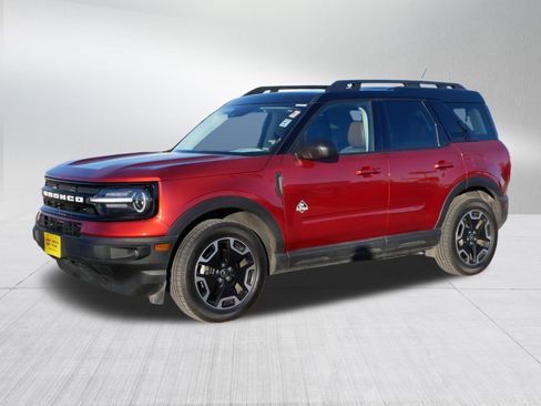 Used 2023 Ford Bronco Sport Outer Banks w/ Tech Package image 3