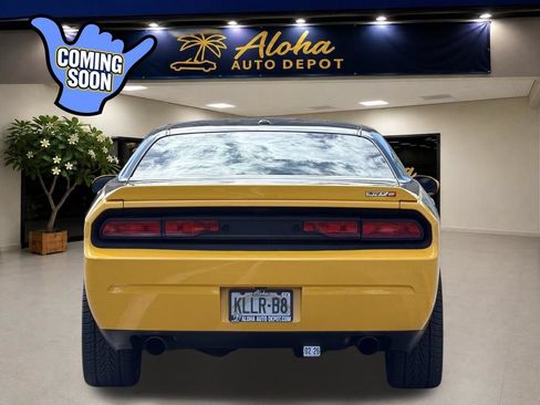 Used 2012 Dodge Challenger SRT8 Yellow Jacket w/ Premium Sound Group RWD image 4