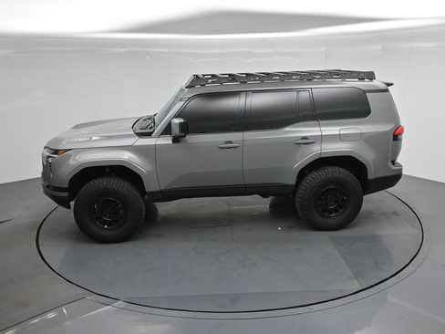 Used 2025 Lexus GX 550 AWD/4WD image 41