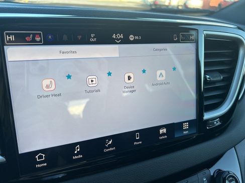 New 2026 Chrysler Voyager LX image 33