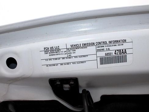 Used 2022 Jeep Wrangler Unlimited Rubicon w/ LED Lighting Group image 15